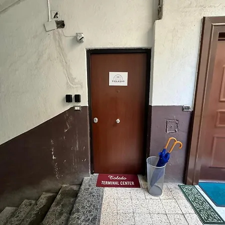 Toledo Terminal Center Apartment Neapel